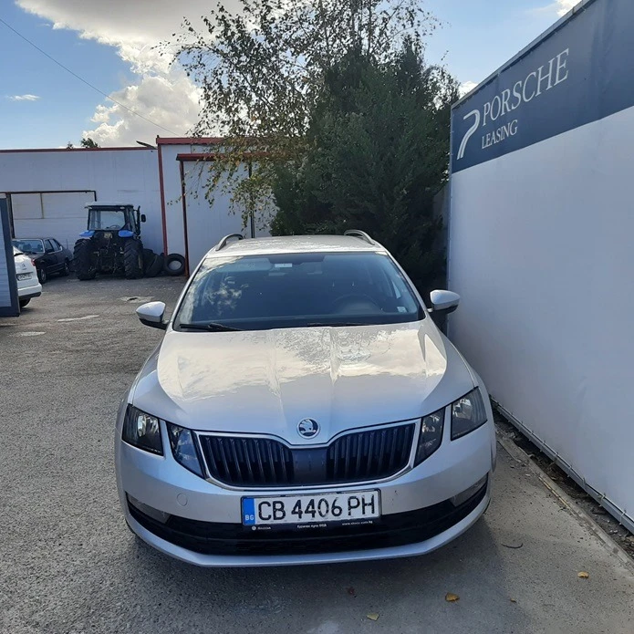 Skoda Octavia 1.6 TDI , снимка 4 - Автомобили и джипове - 43869516