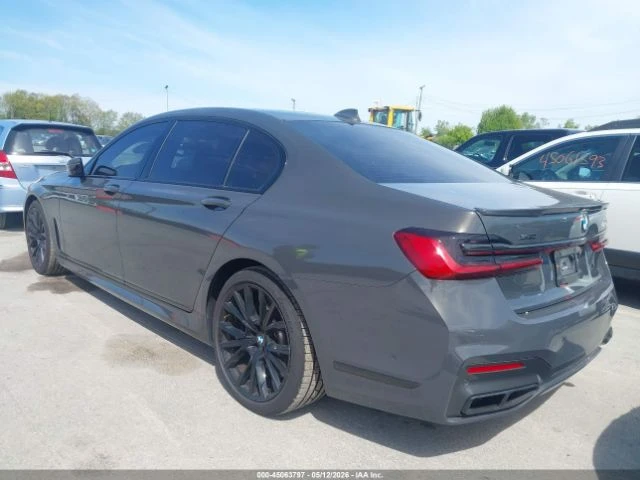 BMW 760 М760Li XDRIVE| B&W DIAMOND| DISTRONIC| ПАНО| ОБДУХ, снимка 4 - Автомобили и джипове - 54836051