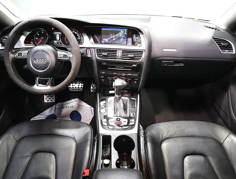 Audi A5 2.0 TDI Quattro - САМО 30% АВАНС, снимка 5 - Автомобили и джипове - 56003352