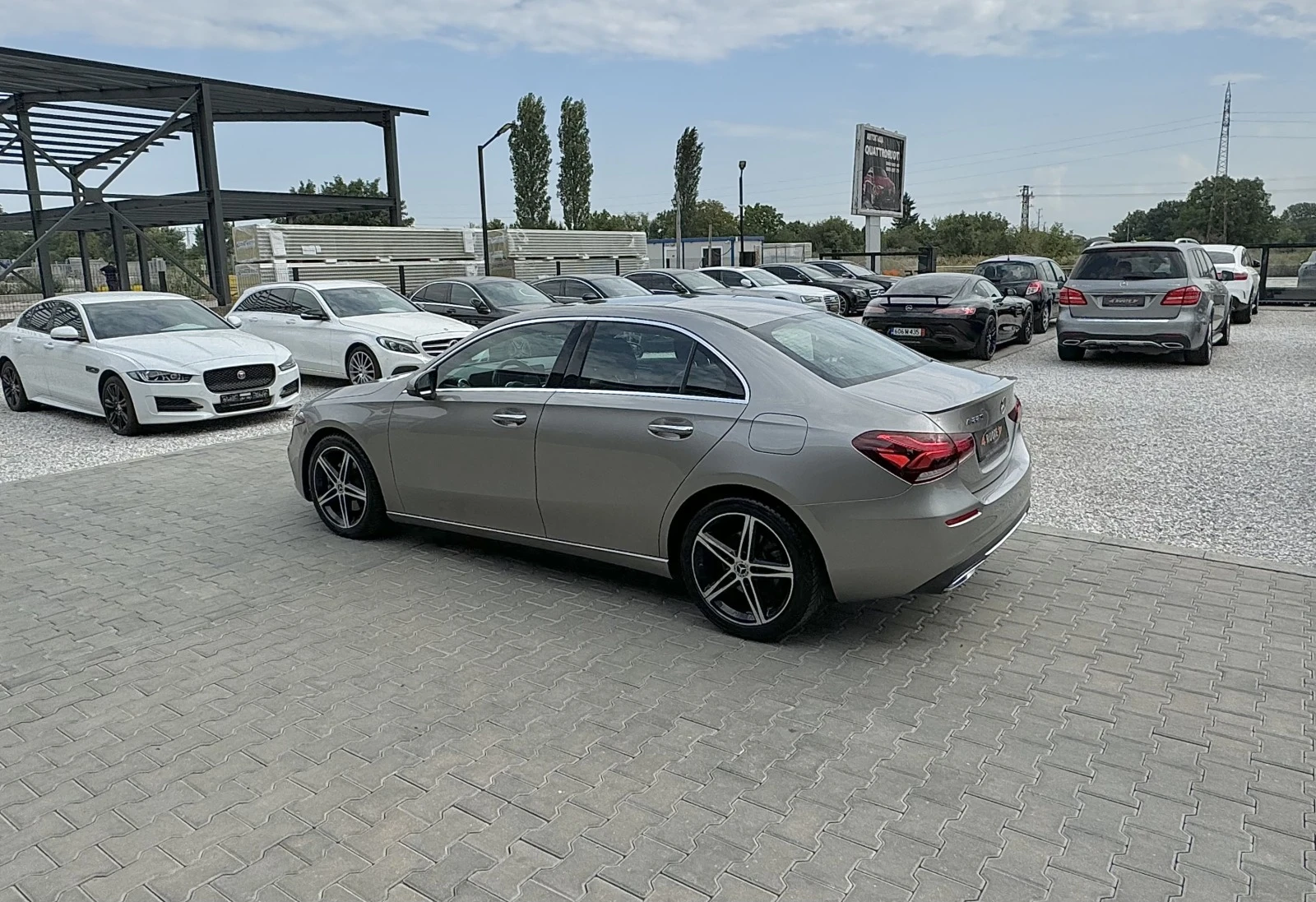 Mercedes-Benz A 220 i Подгрев/Камера/Панорама - изображение 6