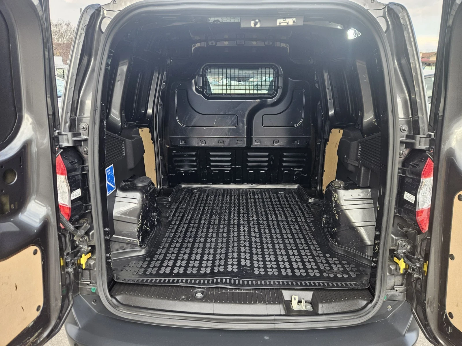 Ford Courier 1.5HDI EVRO 6 | Mobile.bg   12