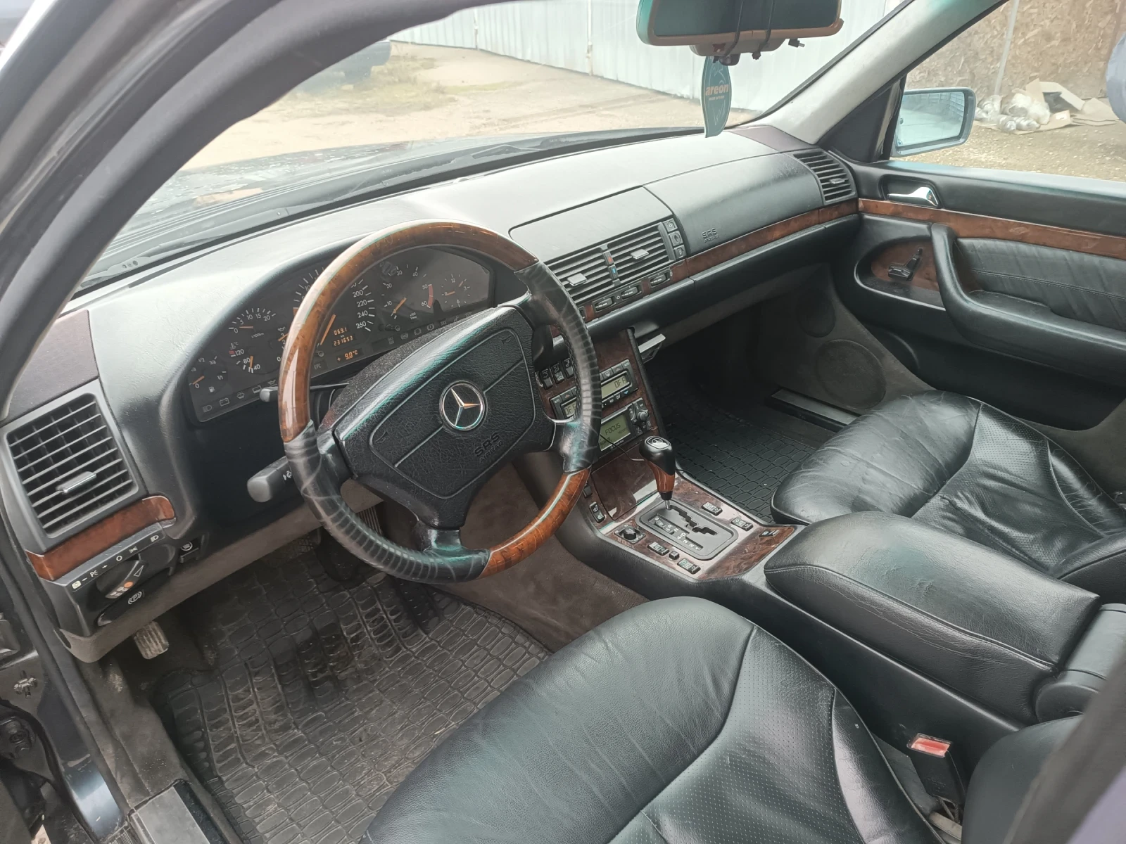 Mercedes-Benz S 300 300 td 177к.с. - изображение 7