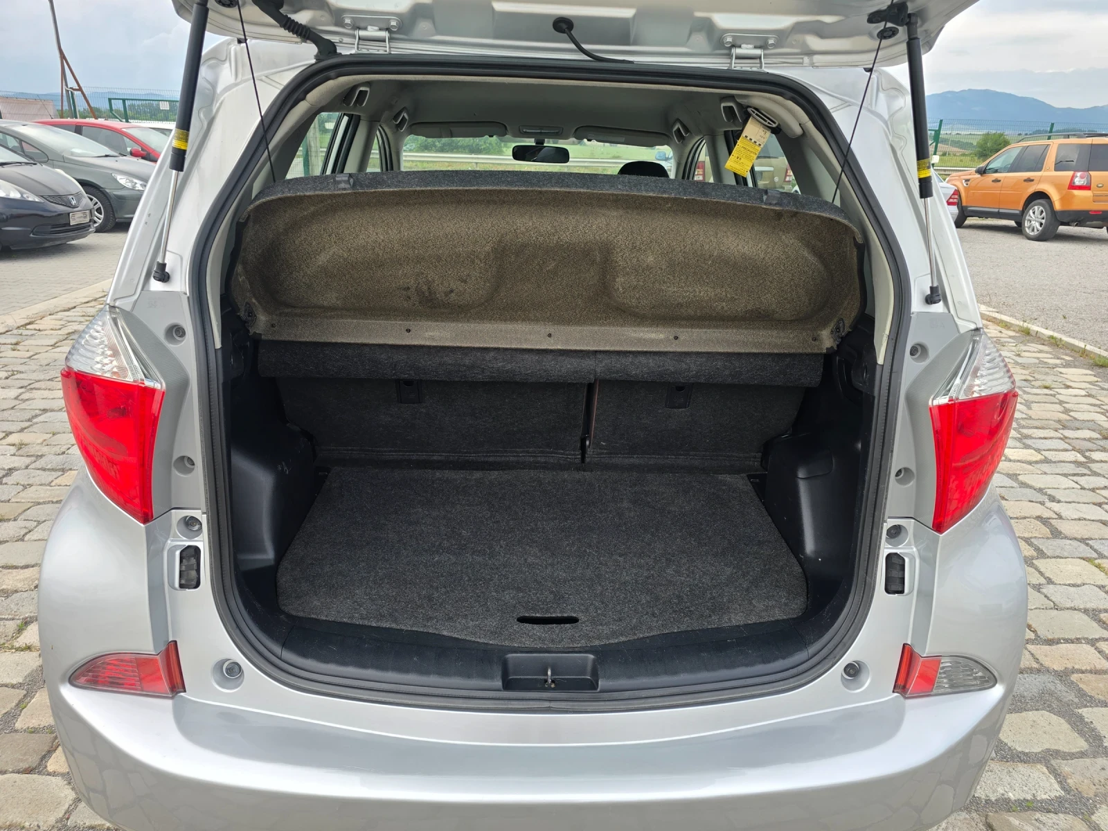 Toyota Verso S 1.33i 99кс EURO 5B ИТАЛИЯ - изображение 8