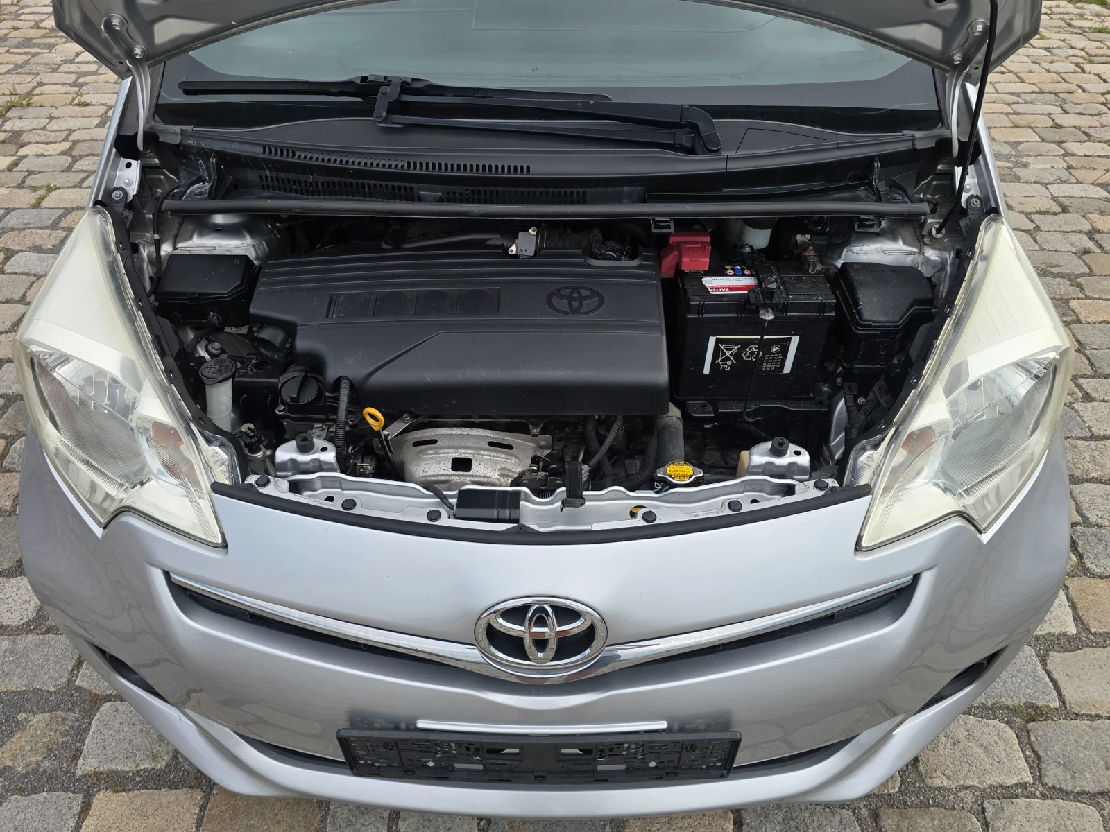 Toyota Verso S 1.33i 99кс EURO 5B ИТАЛИЯ - изображение 9