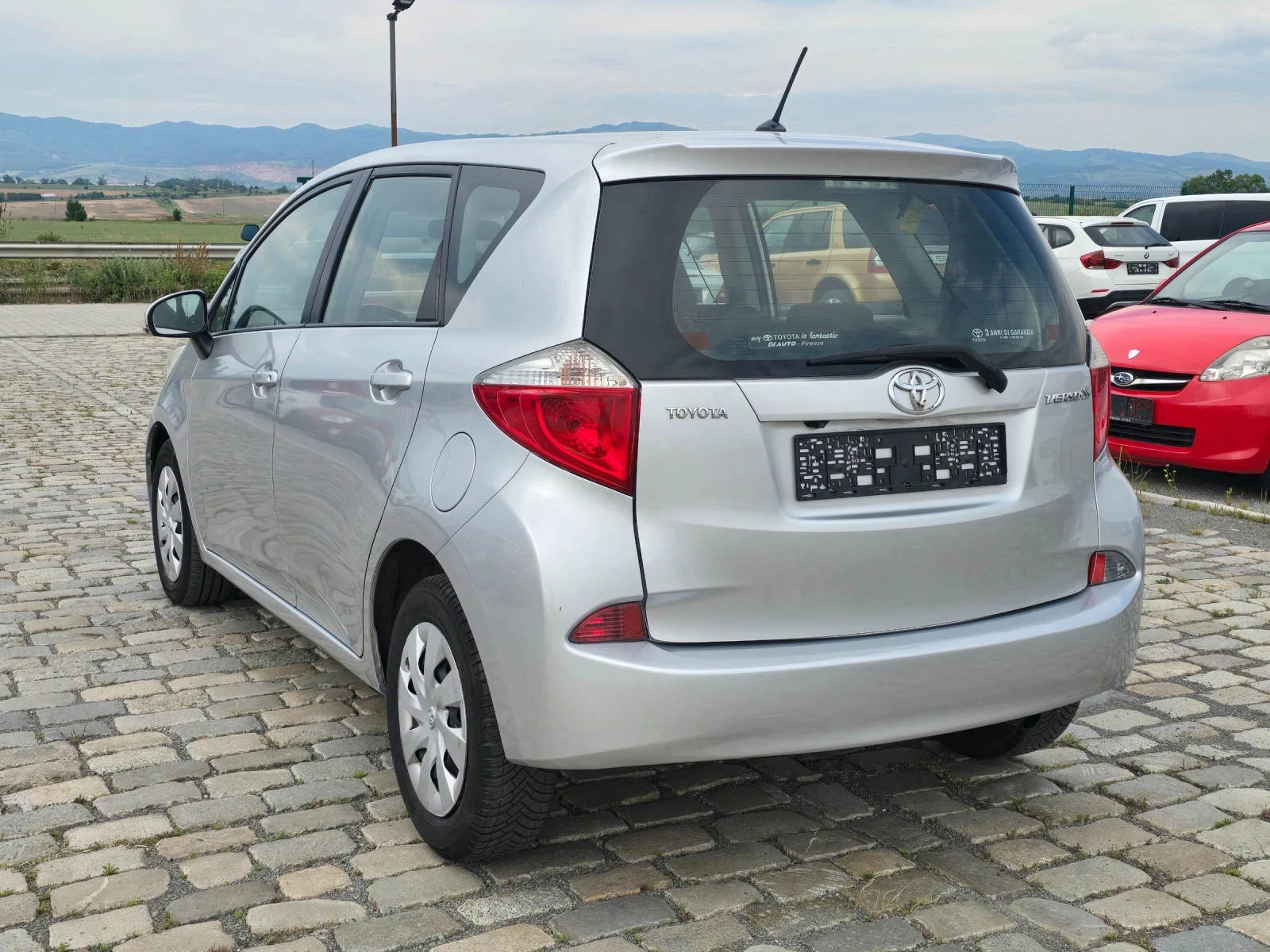 Toyota Verso S 1.33i 99кс EURO 5B ИТАЛИЯ - изображение 7