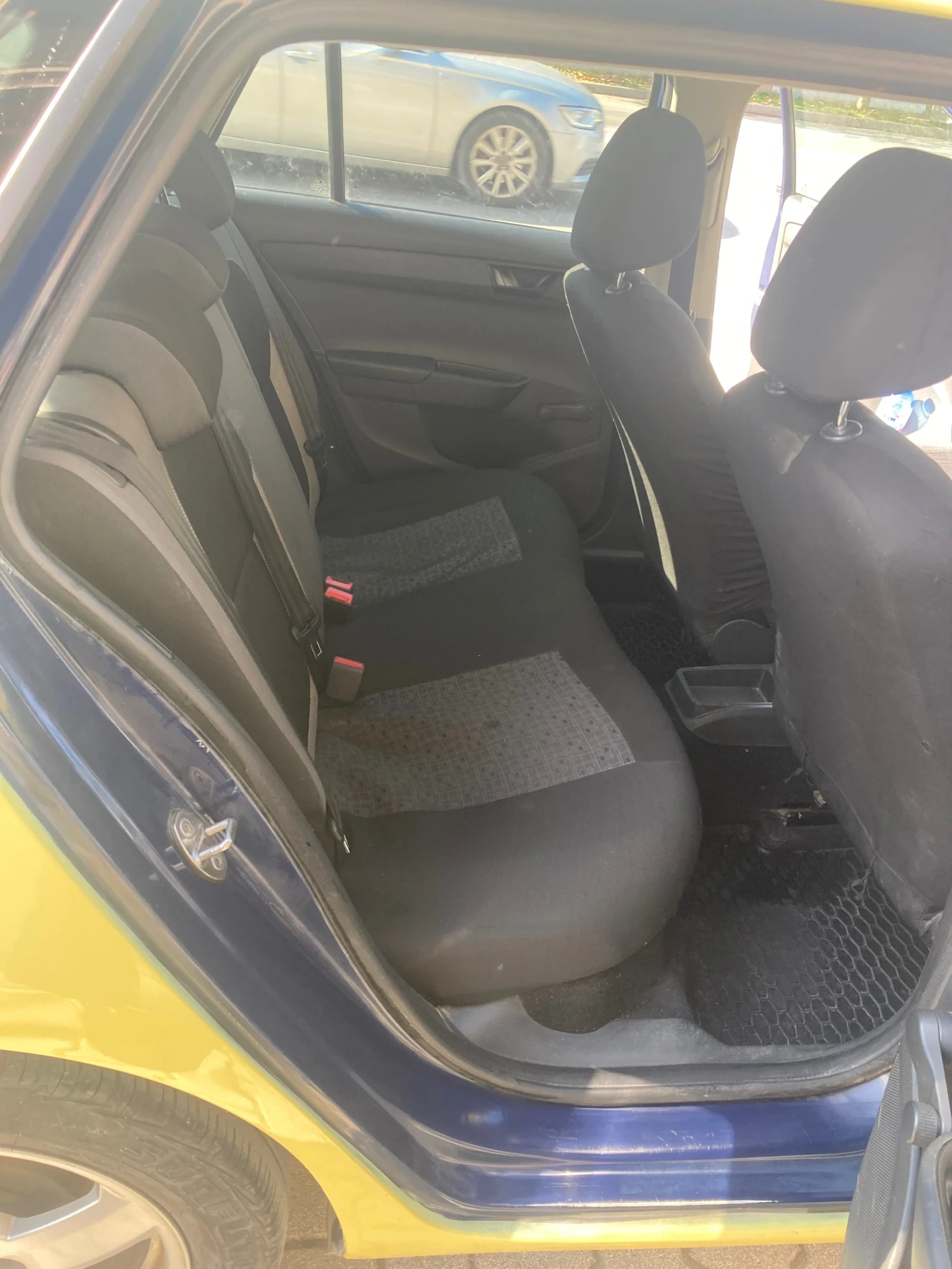 Skoda Fabia 1.0 MPI - изображение 10