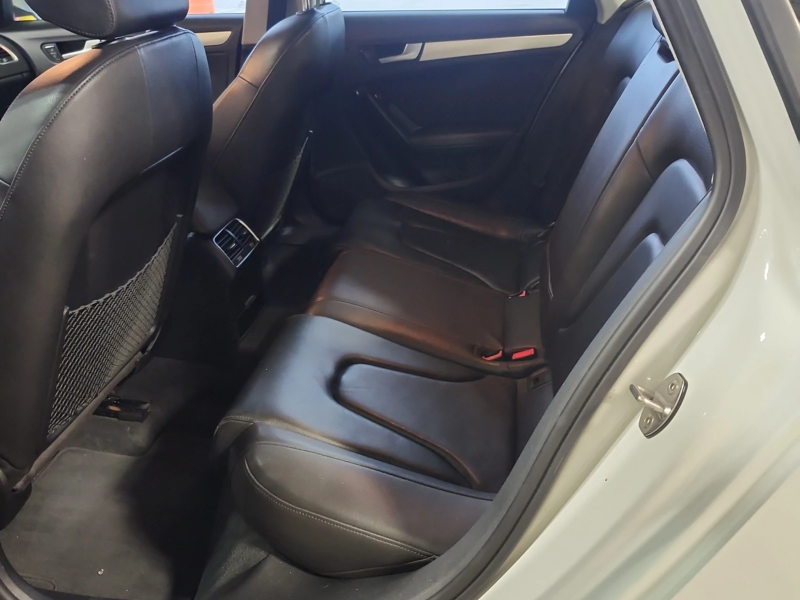 Audi A4 QUATTRO* PROGRESIV* KEYLESS АвтоКредит(ЦЕНА ДО БГ) - изображение 9