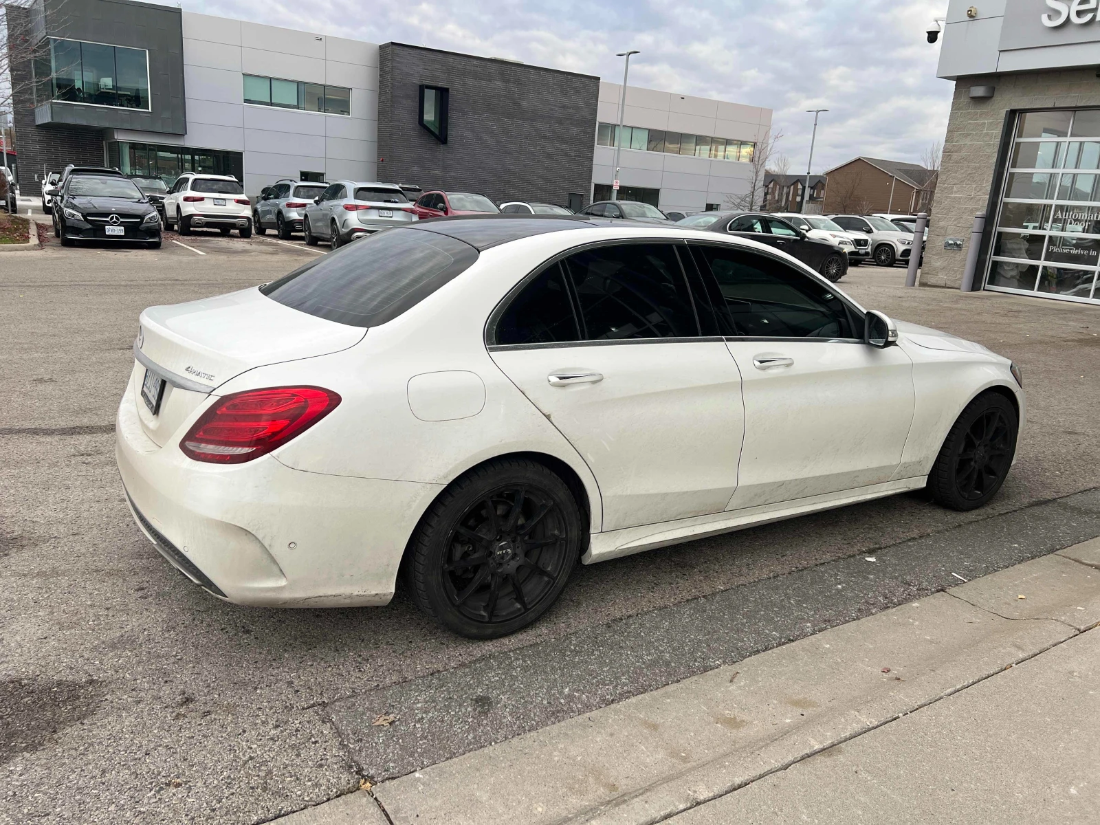 Mercedes-Benz C 400 4MATIC* АMG PACK* Автофинансиране*  - изображение 3