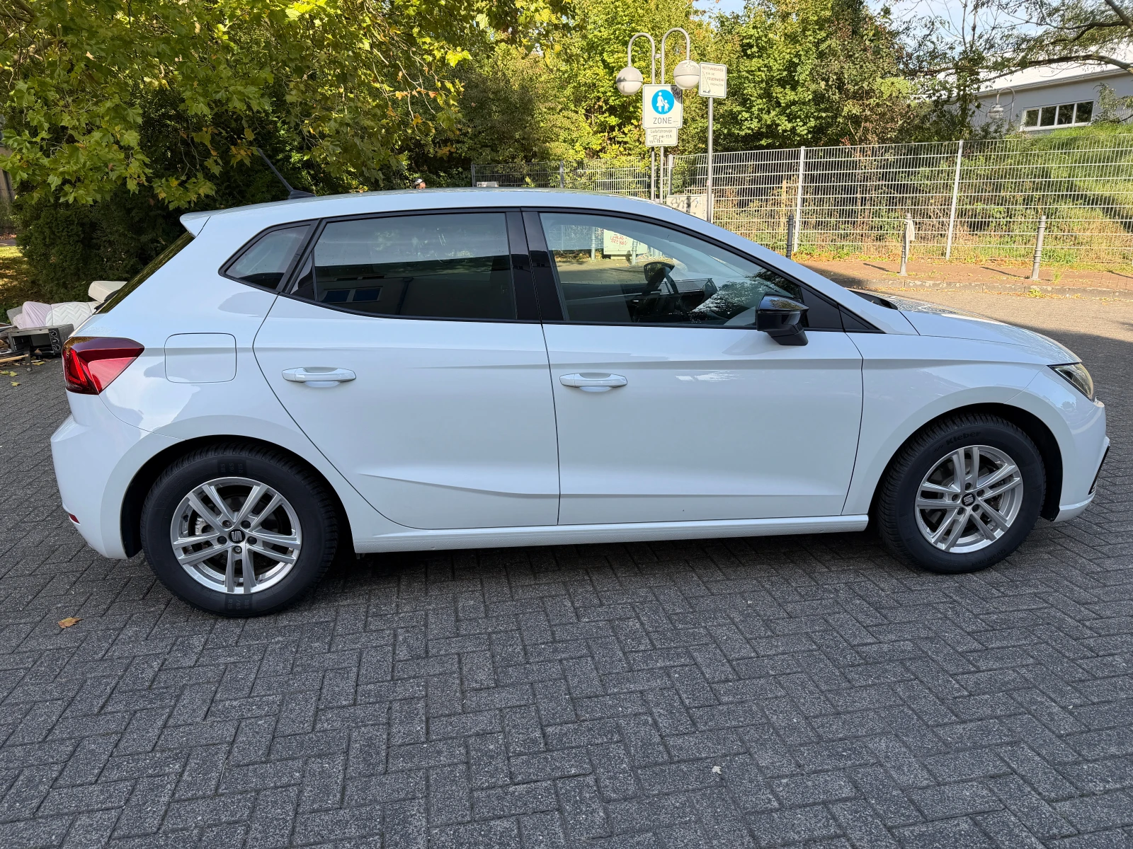 Seat Ibiza FR 1.0 TSI 116 к.с. - изображение 7