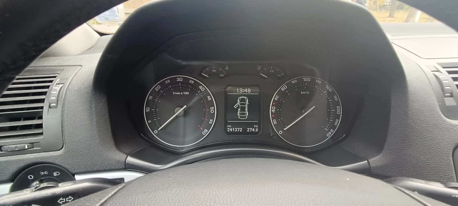 Skoda Octavia 1.9 TDI, снимка 8 - Автомобили и джипове - 54058605