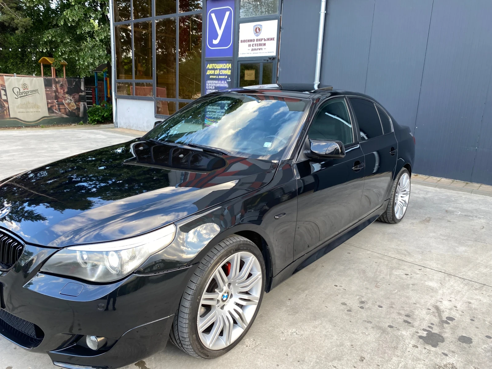 BMW 530 Head up, keyles, dynamic drive, снимка 5 - Автомобили и джипове - 54704137
