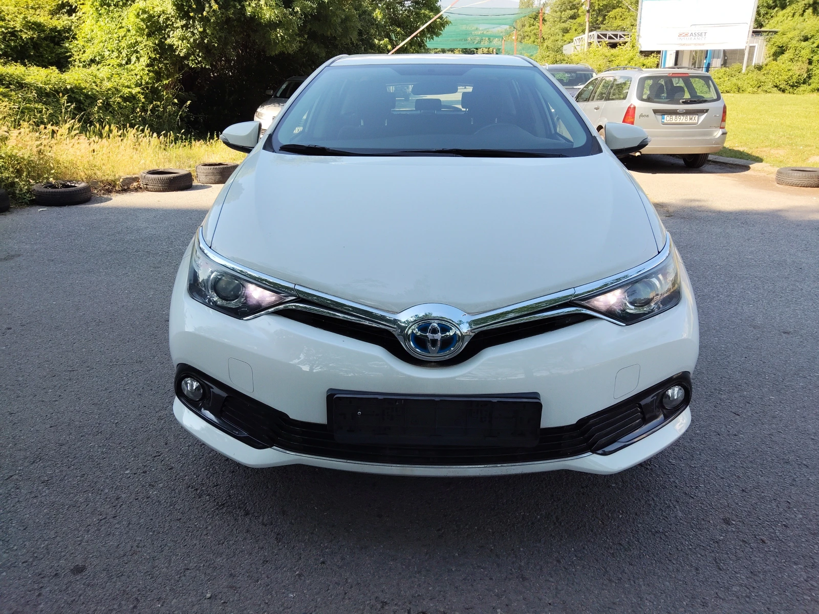 Toyota Auris 1, 8i HYBRID UNIKAT!!!!, снимка 2 - Автомобили и джипове - 54910610
