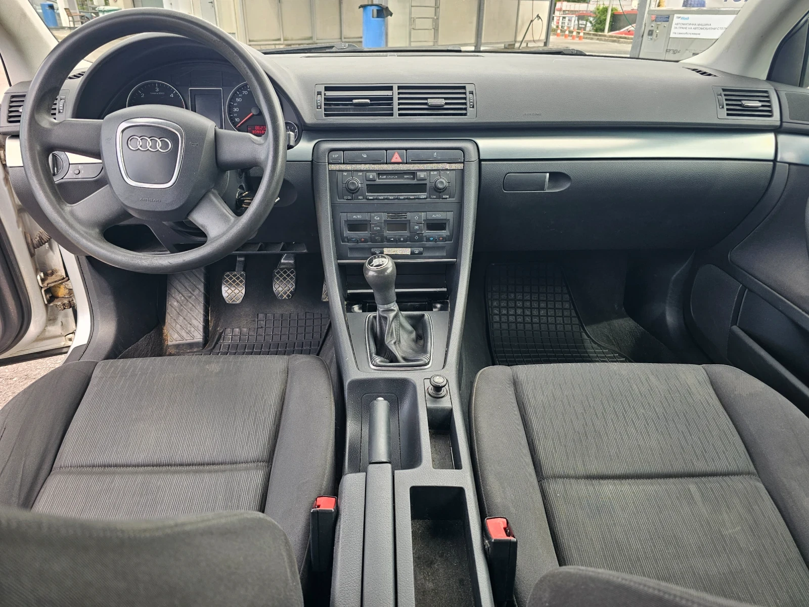 Audi A4 1.9TDi, снимка 11 - Автомобили и джипове - 54947220