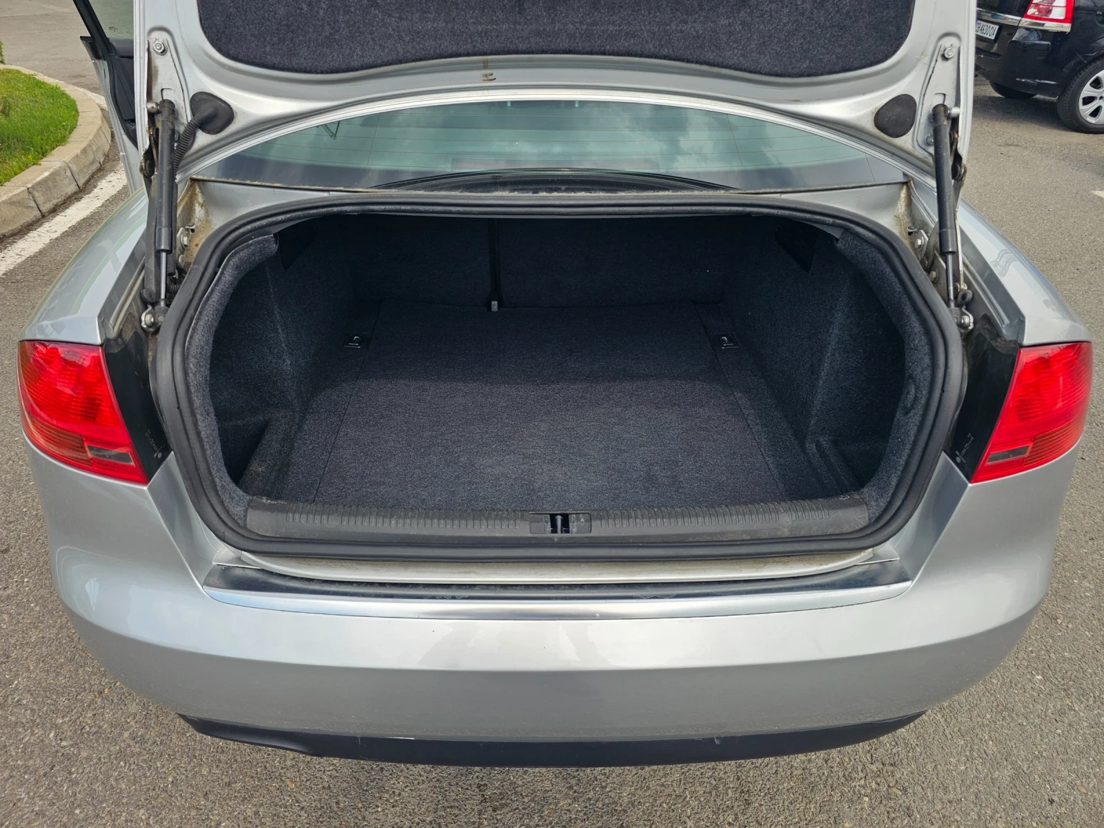 Audi A4 1.9TDi, снимка 14 - Автомобили и джипове - 54947220
