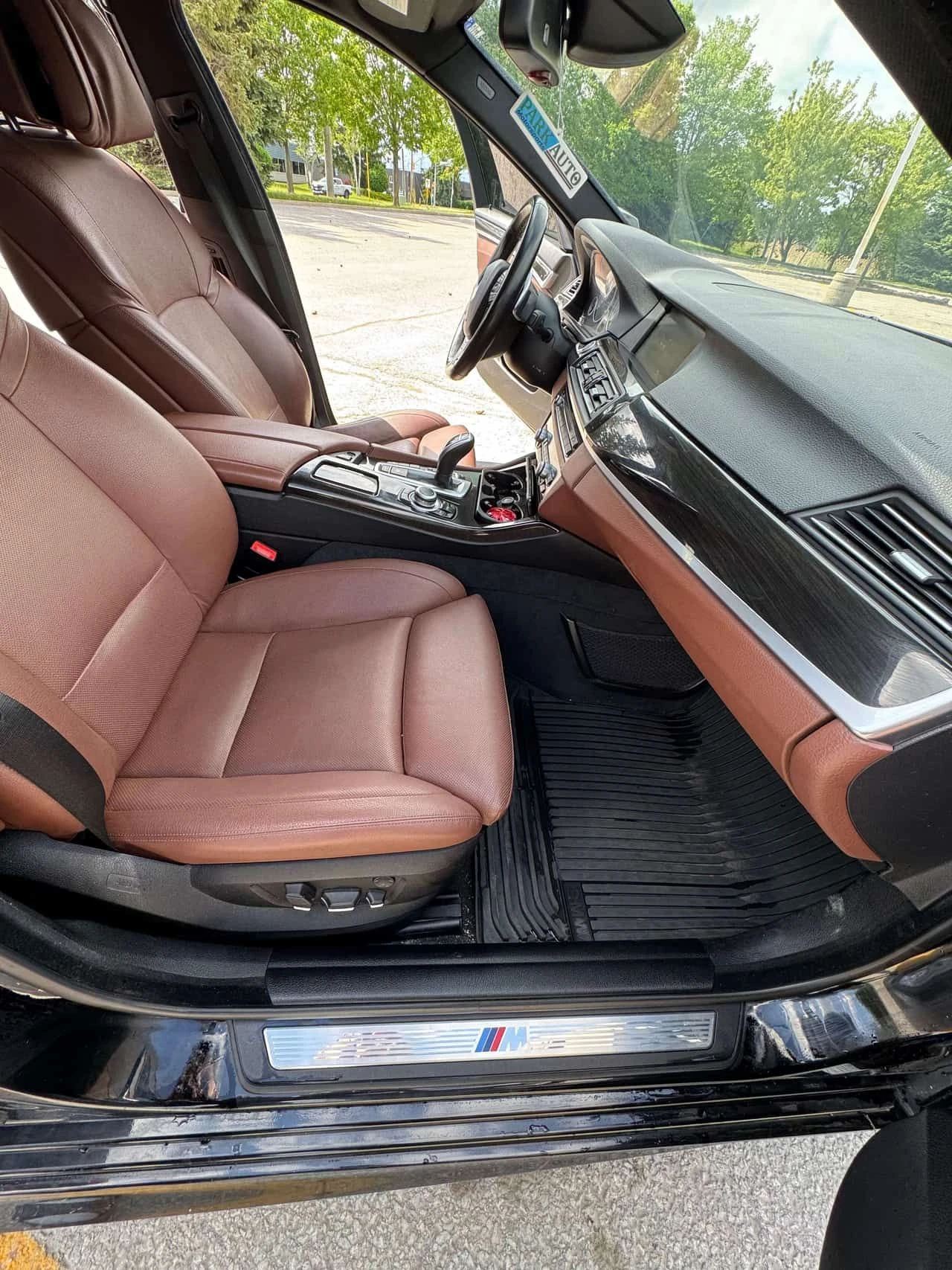 BMW 550 * CARFAX * ЦЕНА ДО БГ, снимка 10 - Автомобили и джипове - 54947794