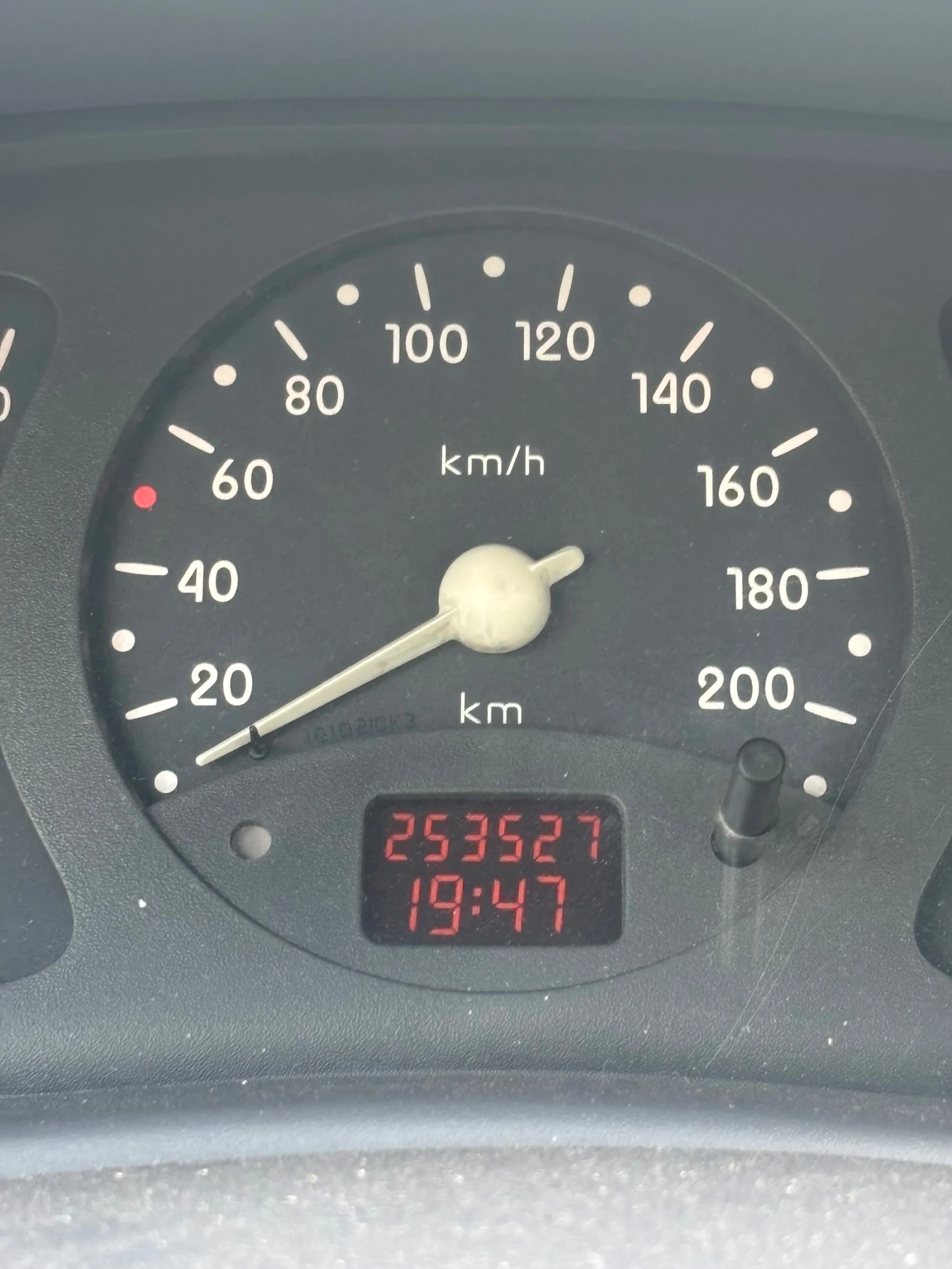 Renault Clio 1.9D, снимка 9 - Автомобили и джипове - 55137611