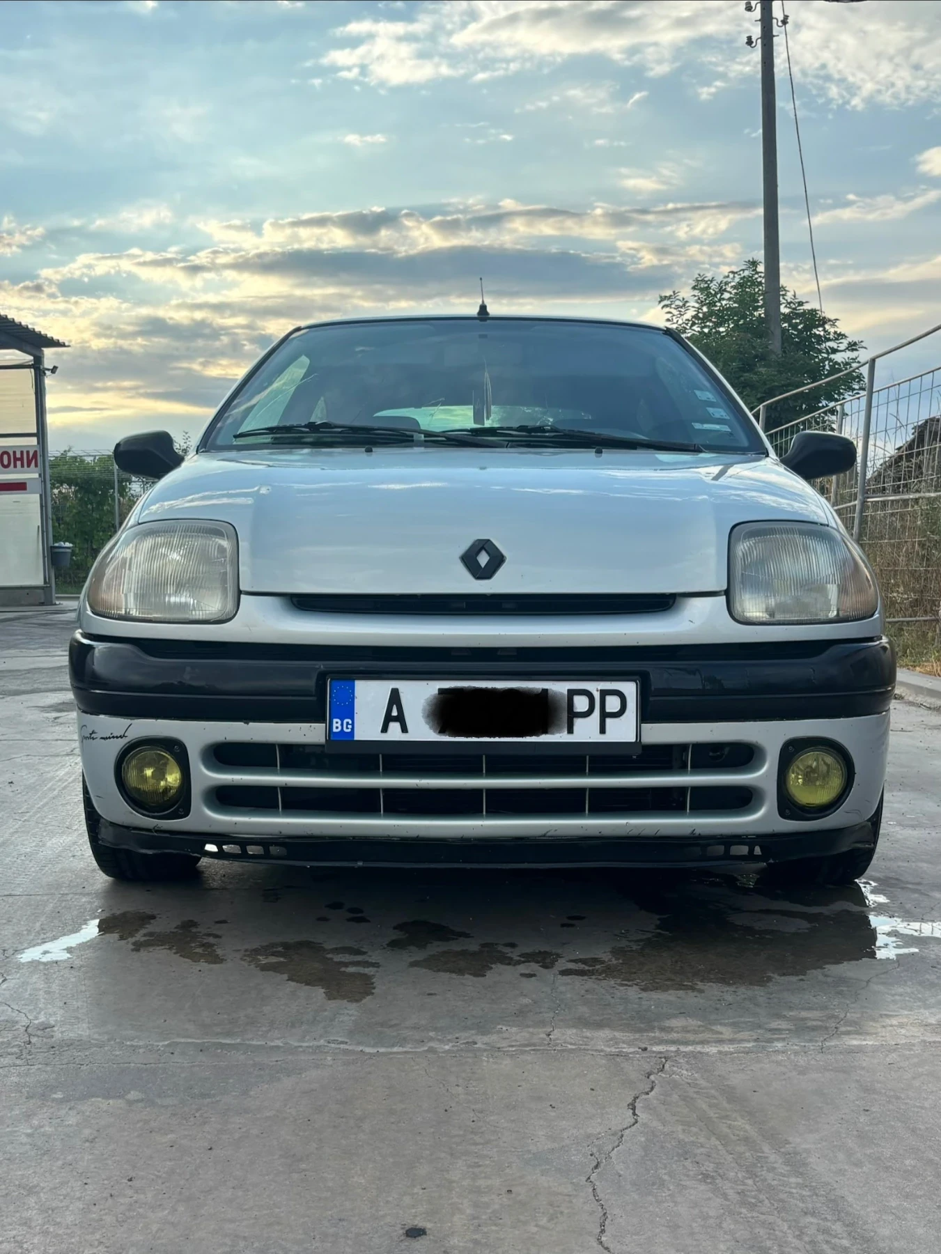 Renault Clio 1.9D, снимка 10 - Автомобили и джипове - 55137611