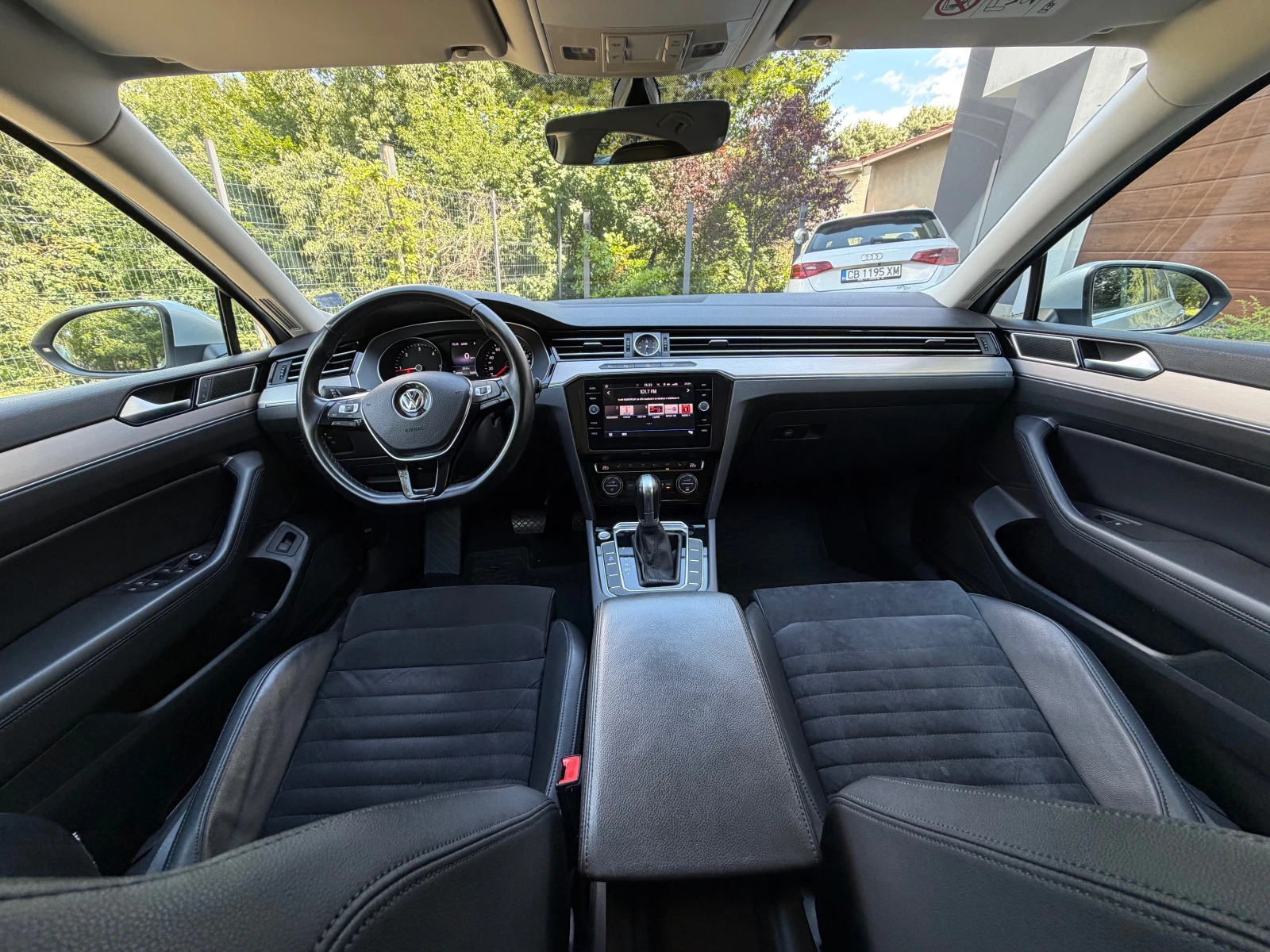 VW Passat Highline 2.0 TDI DSG 150 к.с. Facelift 2019, снимка 11 - Автомобили и джипове - 55525889
