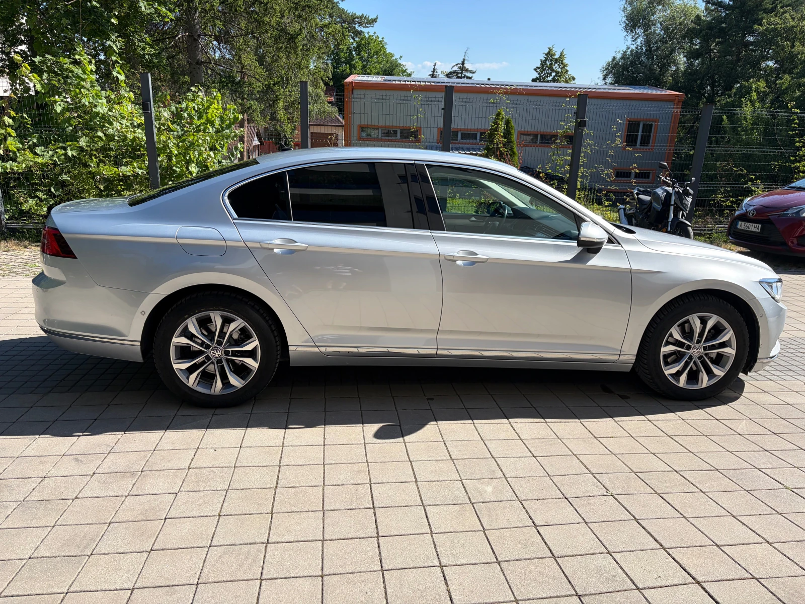 VW Passat Highline 2.0 TDI DSG 150 к.с. Facelift 2019, снимка 4 - Автомобили и джипове - 55161899