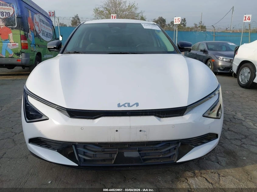 Kia EV6 Wind, снимка 6 - Автомобили и джипове - 55452614