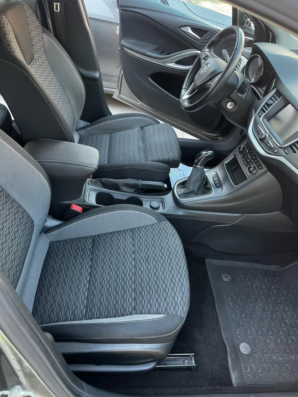 Opel Astra 1.5 CDTI Strart/Stop, снимка 9 - Автомобили и джипове - 55504362