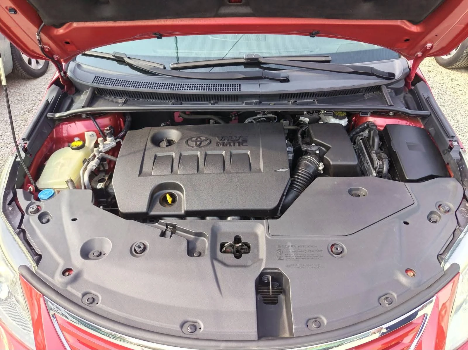 Toyota Avensis 1.8 16V 147 K.C SWISS, снимка 13 - Автомобили и джипове - 55609357