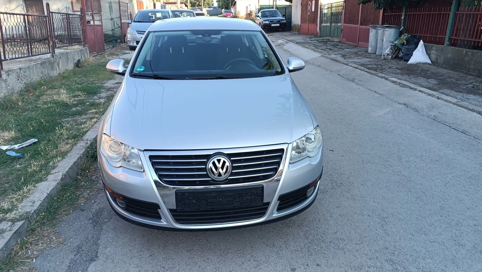 VW Passat 1.6 MPI-перфектен, снимка 3 - Автомобили и джипове - 55633612