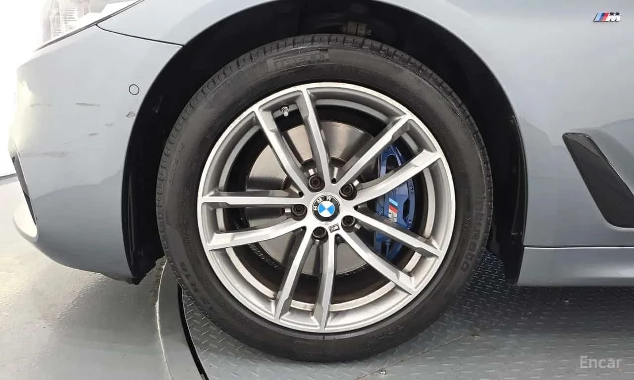 BMW 530 * 530i M Sport Package * ЦЕНА ДО БГ, снимка 16 - Автомобили и джипове - 55709410