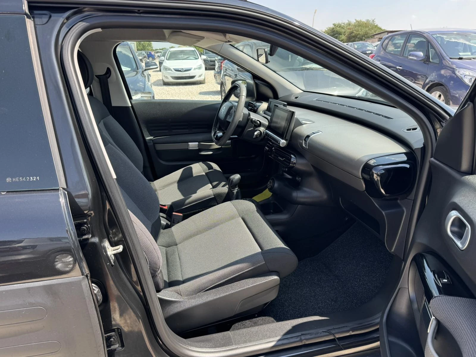 Citroen C4 Cactus 1.6HDI 100kc, снимка 14 - Автомобили и джипове - 55836900