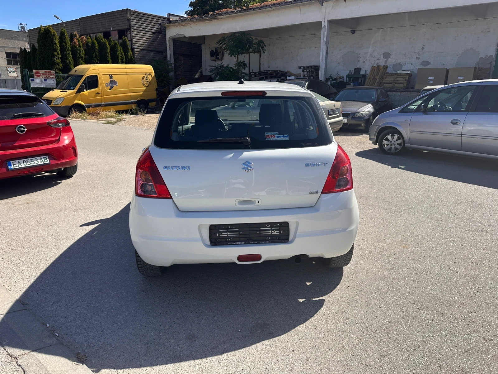 Suzuki Swift 4X4 - 1.3i - РЕАЛНИ КИЛОМЕТРИ - УНИКАТ, снимка 6 - Автомобили и джипове - 55949147