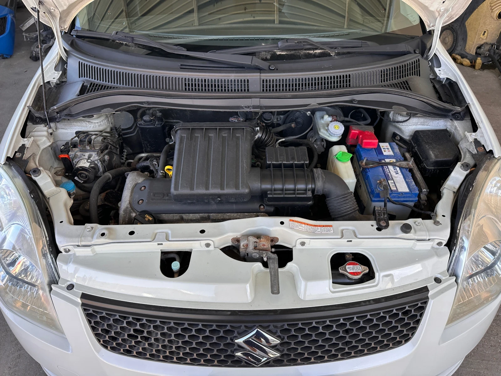 Suzuki Swift 4X4 - 1.3i - РЕАЛНИ КИЛОМЕТРИ - УНИКАТ, снимка 16 - Автомобили и джипове - 55949147