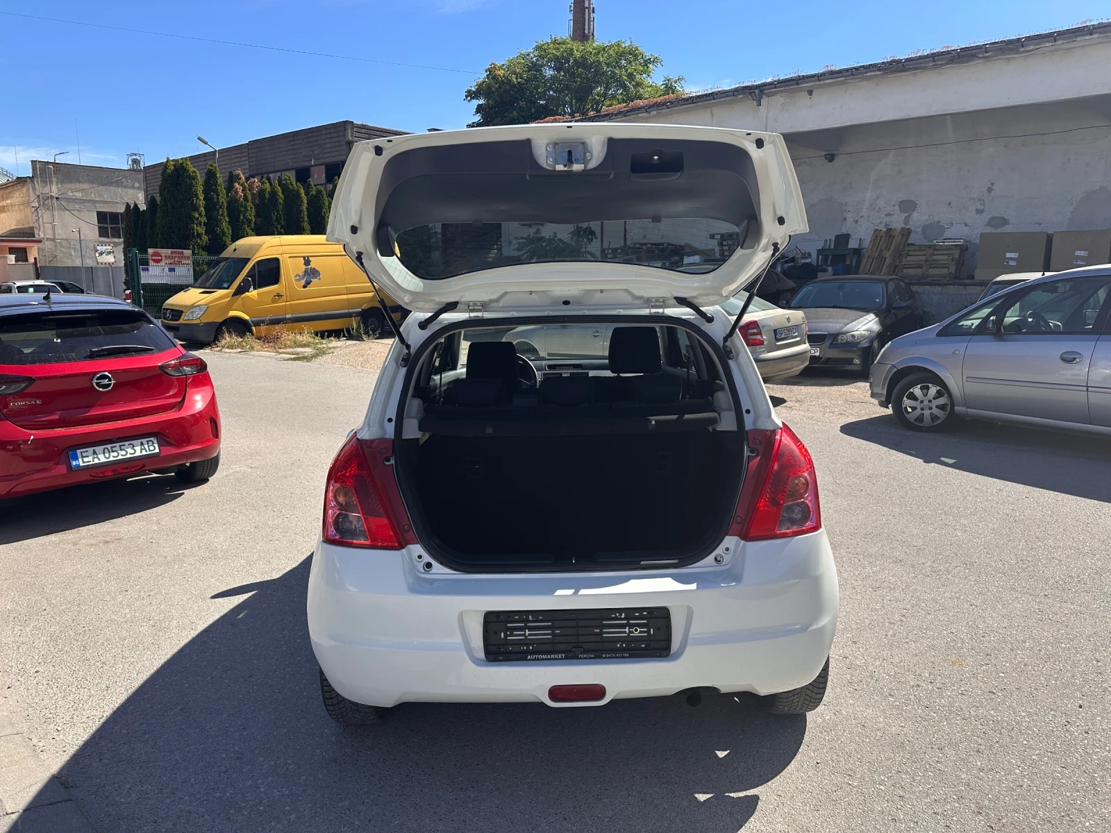 Suzuki Swift 4X4 - 1.3i - РЕАЛНИ КИЛОМЕТРИ - УНИКАТ, снимка 17 - Автомобили и джипове - 55949147