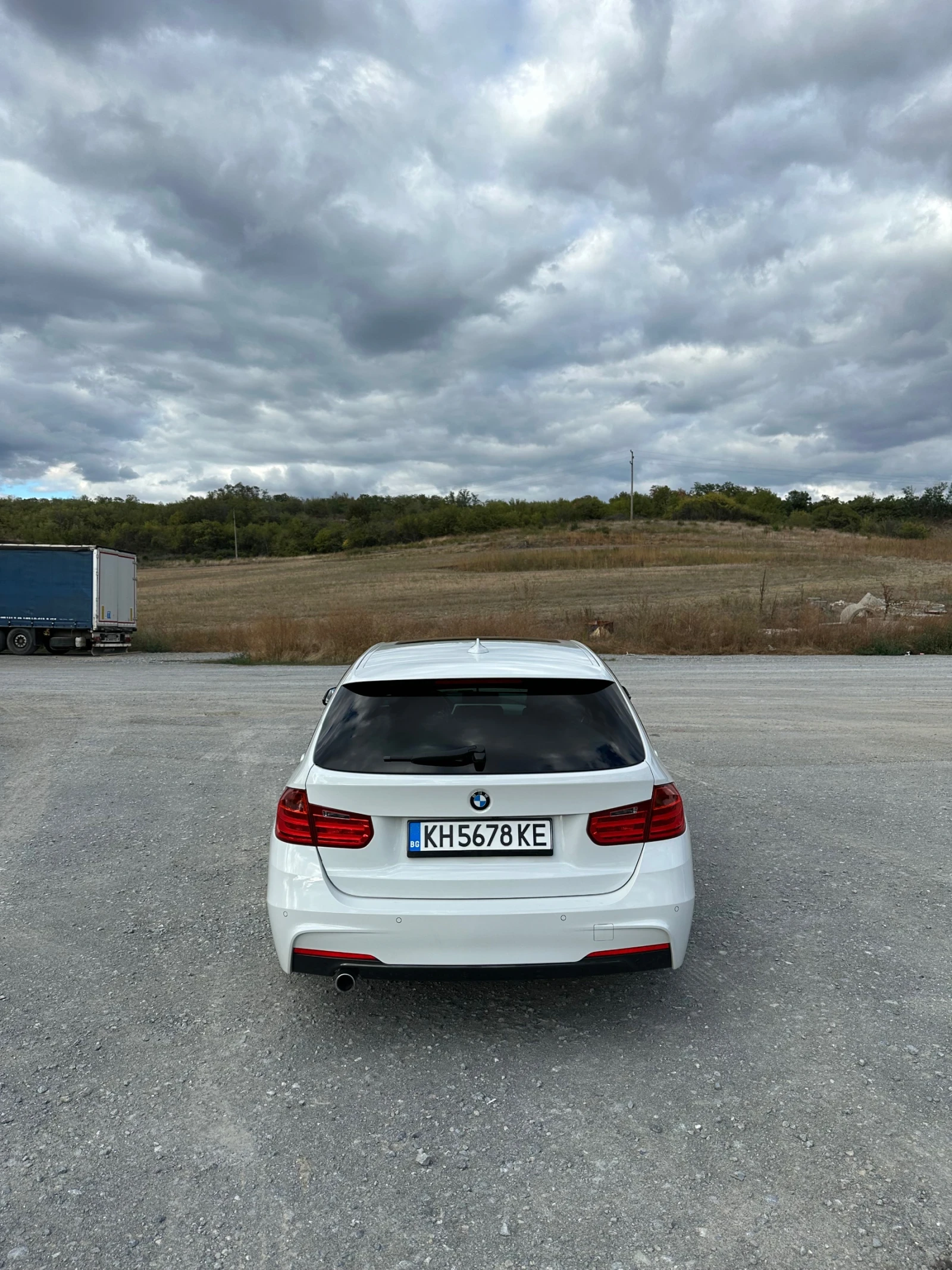 BMW 320, снимка 6 - Автомобили и джипове - 56247426