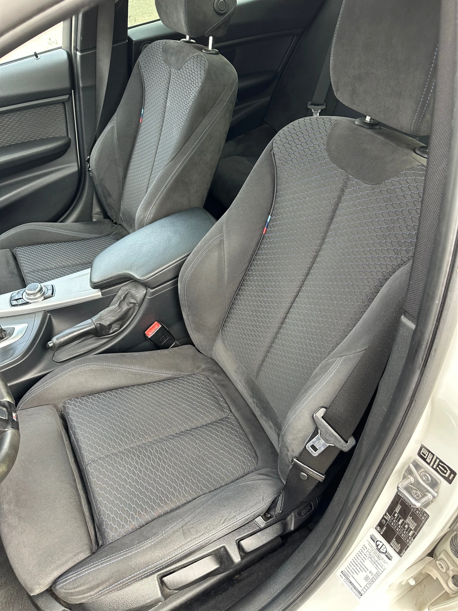 BMW 320, снимка 11 - Автомобили и джипове - 56247426