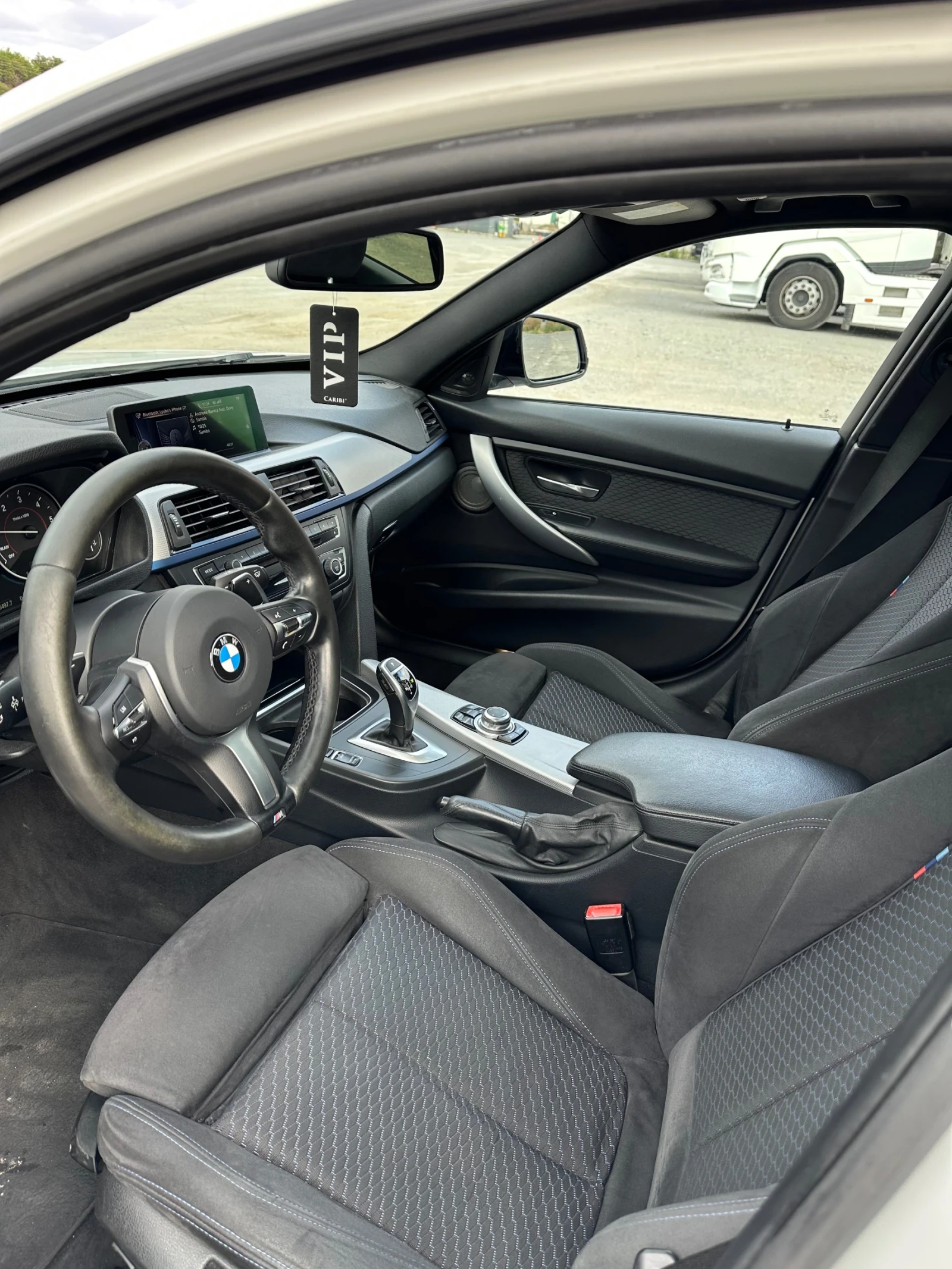 BMW 320, снимка 12 - Автомобили и джипове - 56247426