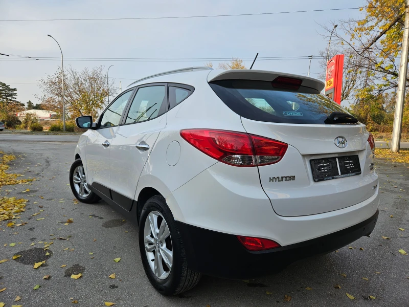 Hyundai IX35 2.0, 136к.с., 4x4, Италия!, снимка 6 - Автомобили и джипове - 47906671