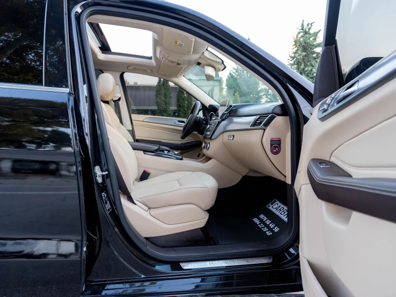 Mercedes-Benz GLE 350 4Matic Airmatic AMG Panorama 360 Camera 258 к.с., снимка 12 - Автомобили и джипове - 51672980