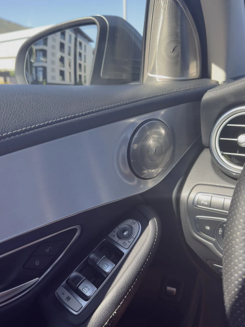 Mercedes-Benz GLC 250, снимка 9 - Автомобили и джипове - 52407815