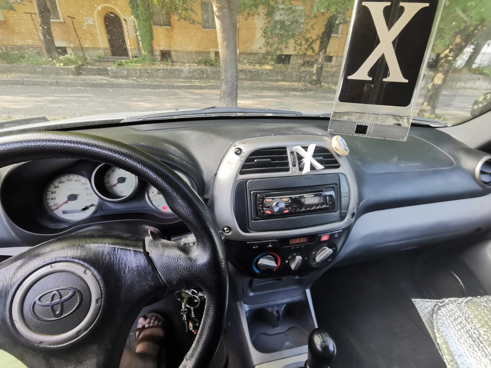 Toyota Rav4  - изображение 7