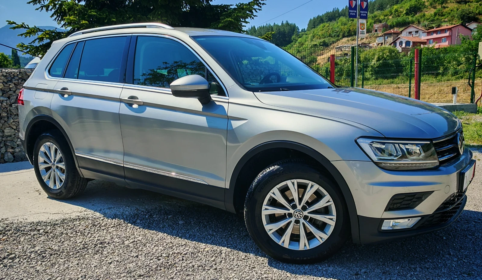 VW Tiguan 2.0tdi 4x4 top full - изображение 3
