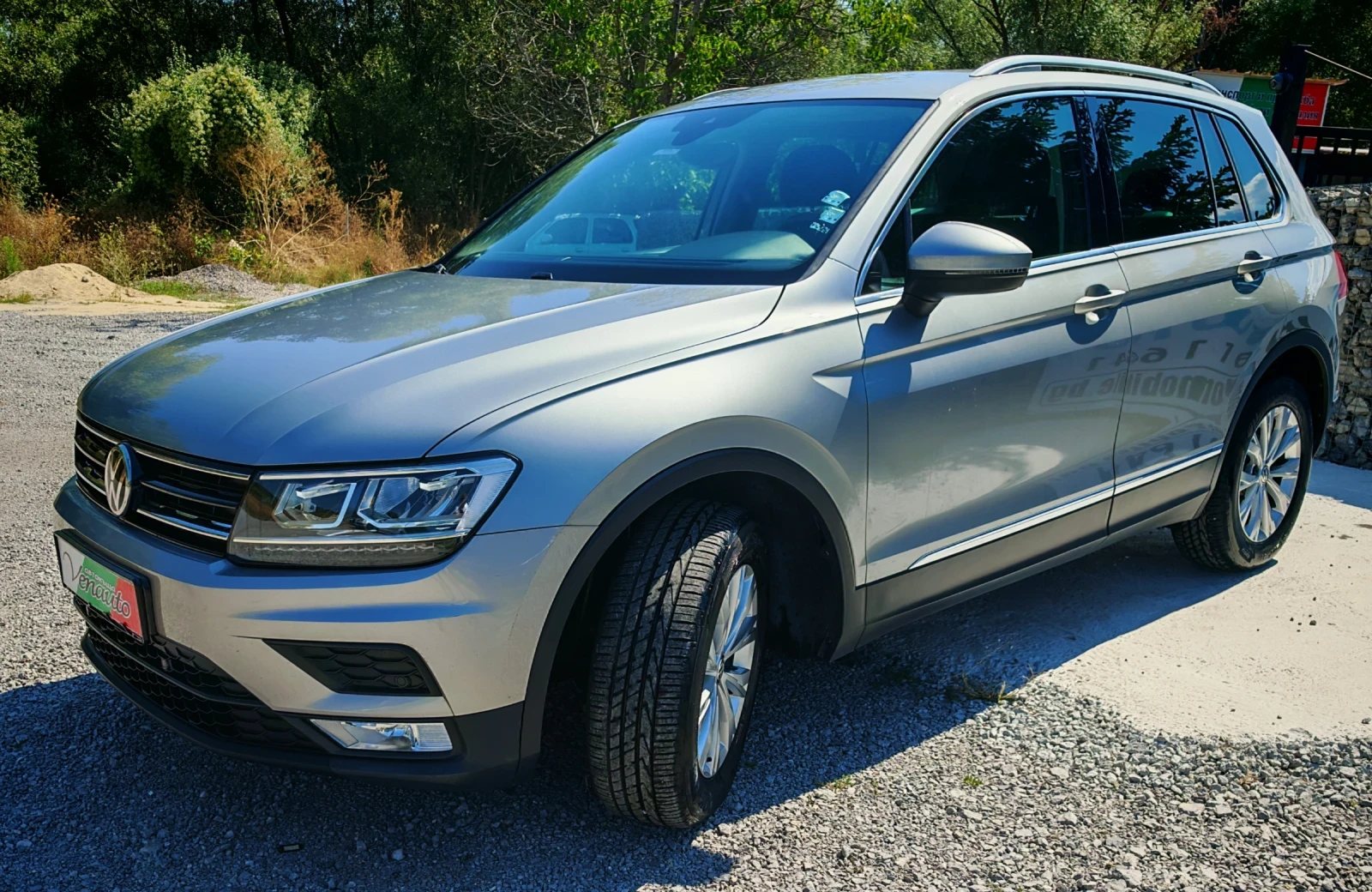 VW Tiguan 2.0tdi 4x4 top full - изображение 2