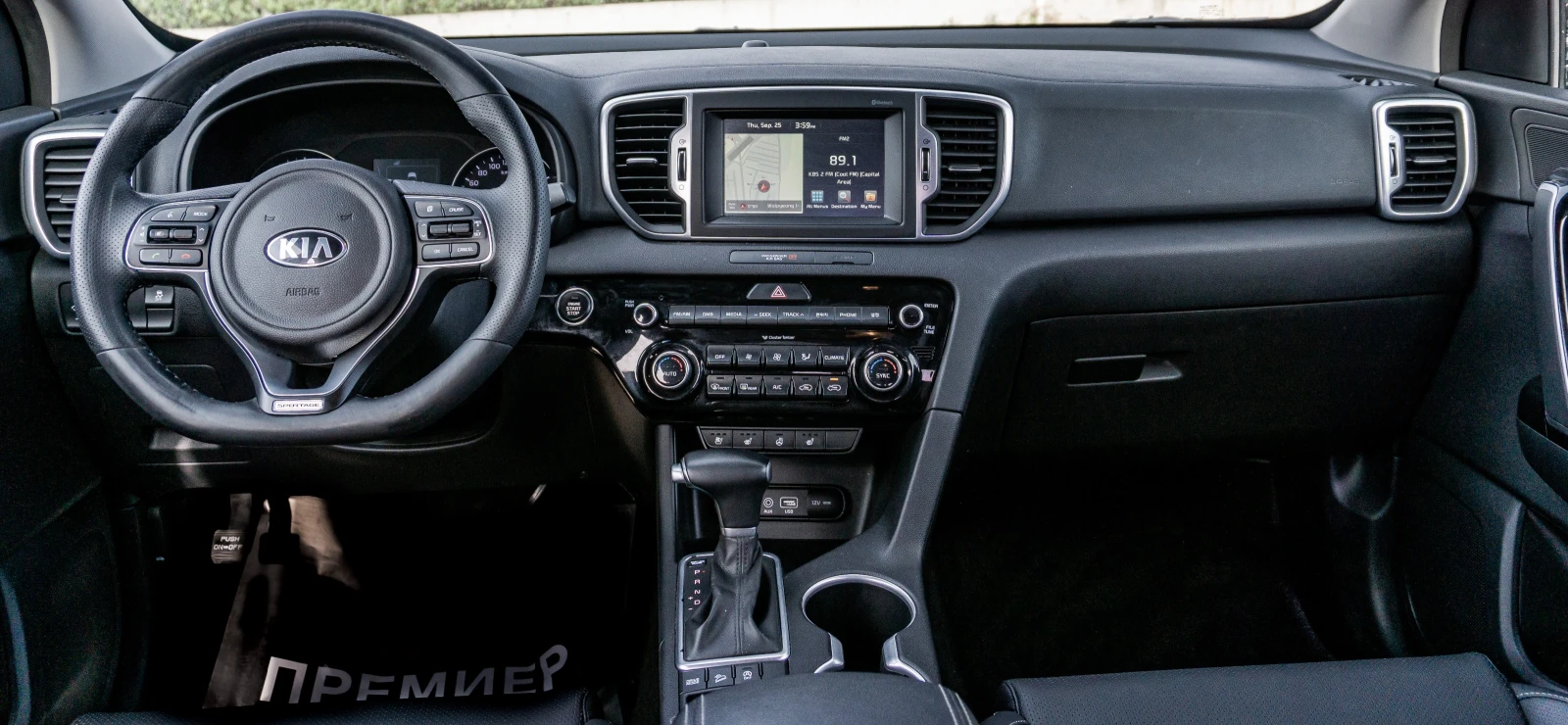 Kia Sportage 2.0 CRDI 6М ГАРАНЦИЯ ТОП СЪСТОЯНИЕ ! - изображение 9