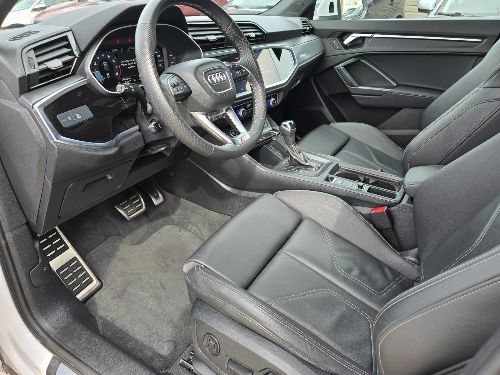 Audi Q3 CARFAX * * АВТО КРЕДИТ * *  - изображение 9