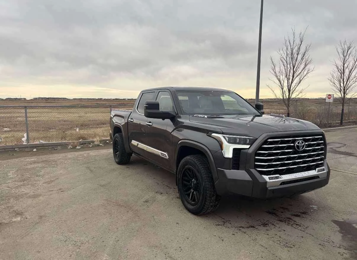 Toyota Tundra  Capstone Hybrid / ВСИЧКИ ЕКСТРИ ЗА МОДЕЛА 