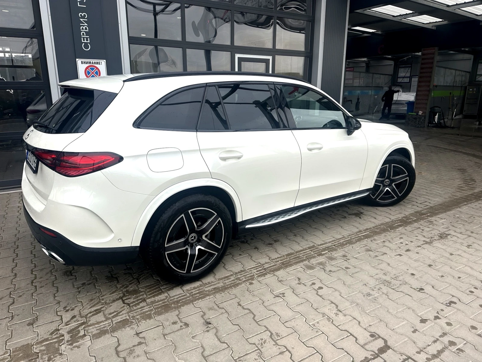 Mercedes-Benz GLC 220 4matic-AMG-Line, снимка 3 - Автомобили и джипове - 54219697
