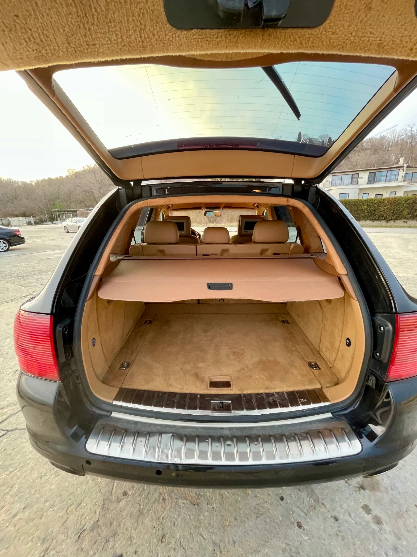 Porsche Cayenne 3.2 LPG, снимка 14 - Автомобили и джипове - 54226563