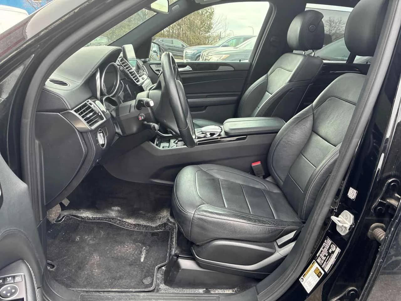 Mercedes-Benz GLE 500 550/ПАНОРАМА/360/ПОДГРЕВИ, снимка 14 - Автомобили и джипове - 54336180