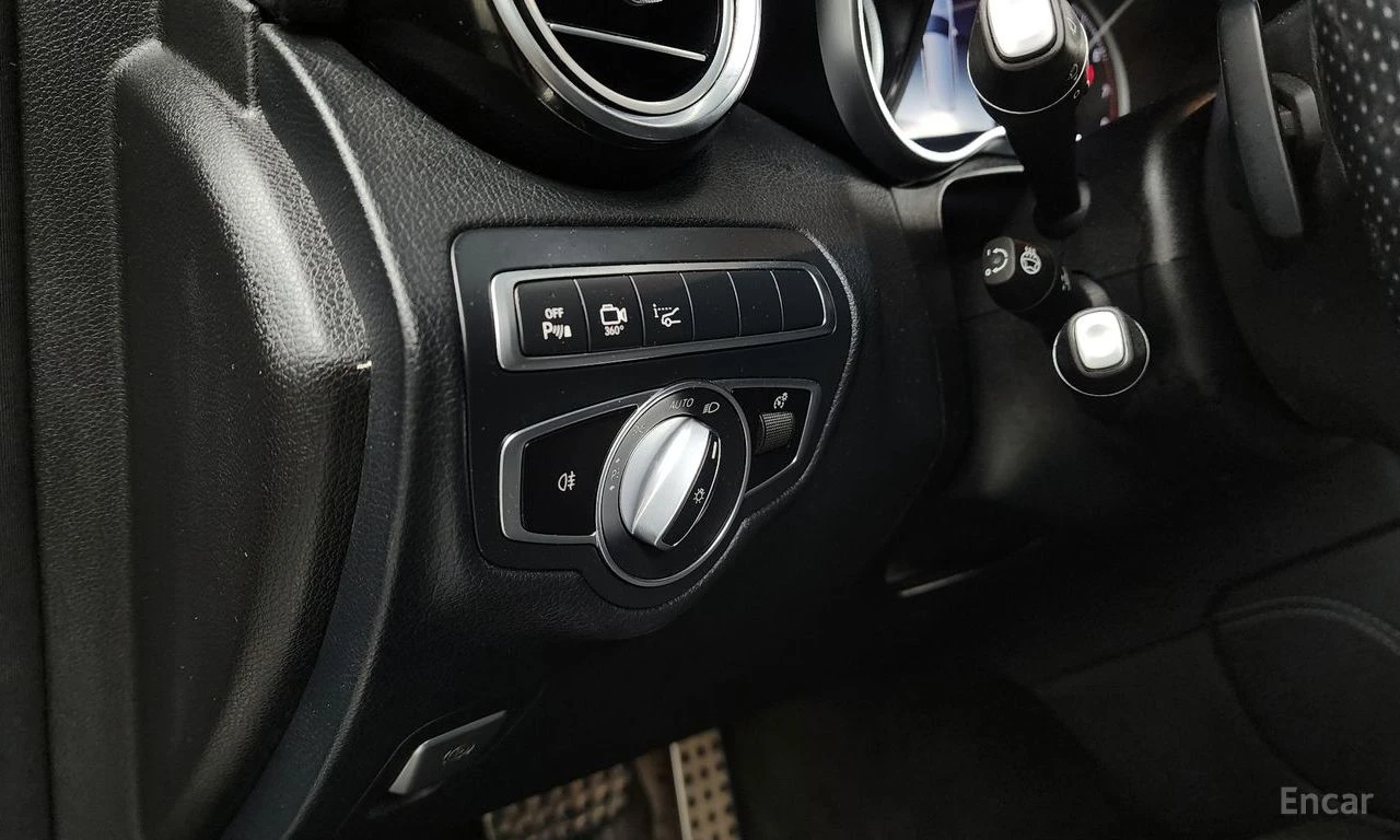 Mercedes-Benz GLC 300 AMG LINE* 4MATIC* 360* HEADUP* LINE ASS* PANO* ПОД, снимка 14 - Автомобили и джипове - 54388531