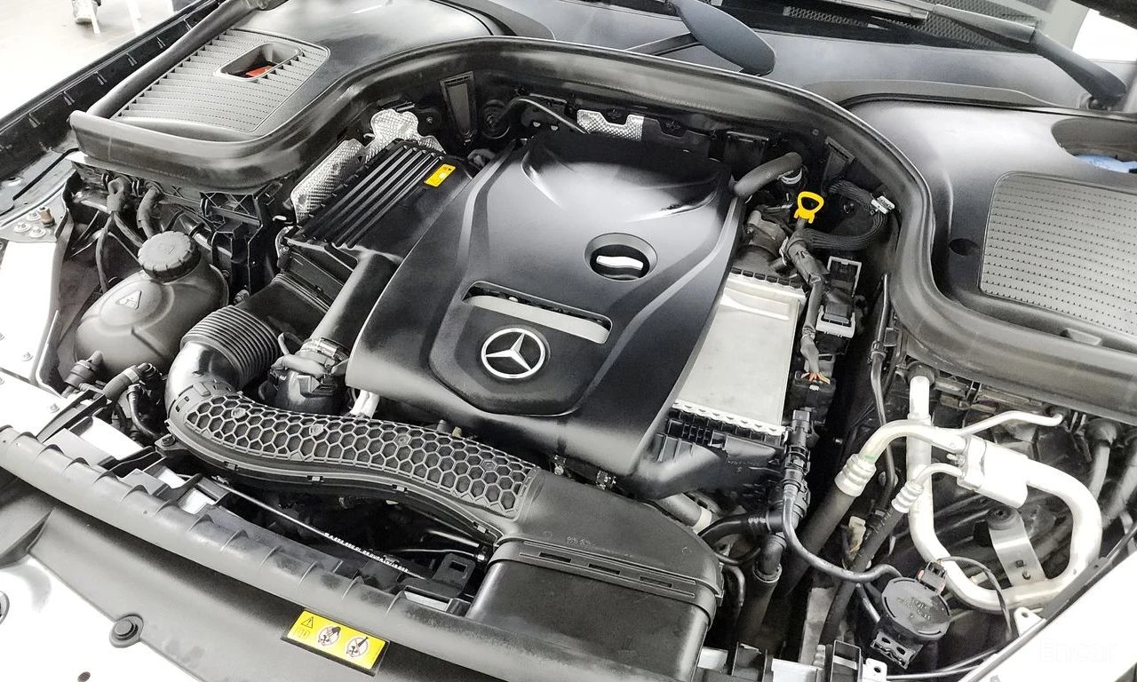 Mercedes-Benz GLC 300 AMG LINE* 4MATIC* 360* HEADUP* LINE ASS* PANO* ПОД, снимка 5 - Автомобили и джипове - 54388531