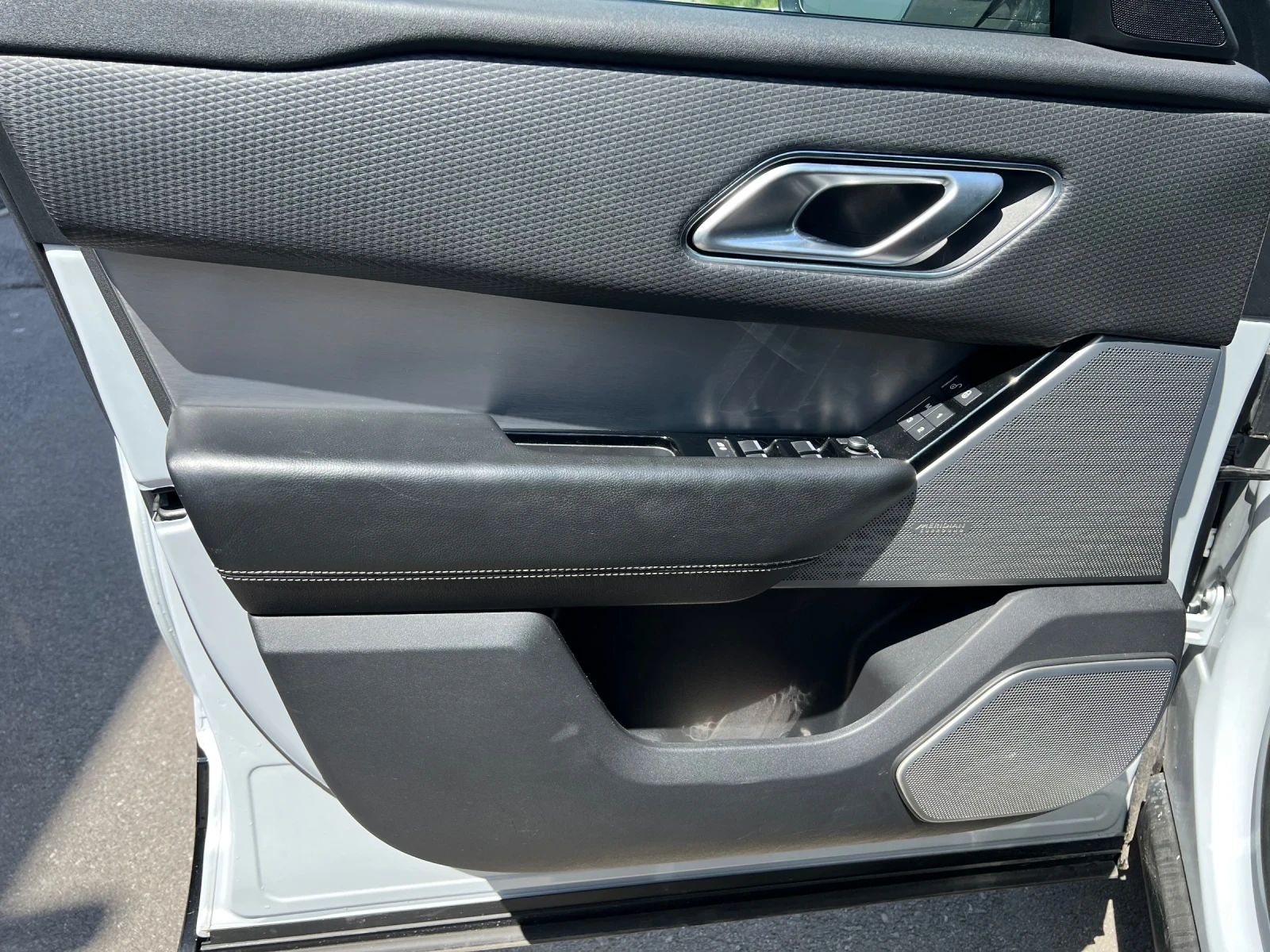 Land Rover Range Rover Velar R-Dynamic, снимка 15 - Автомобили и джипове - 54429140